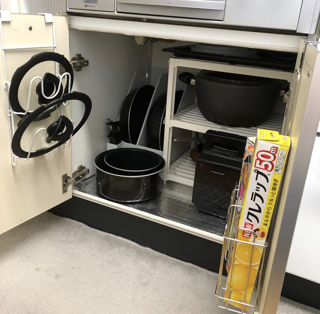 厨房锅具收纳墙上,锅具收纳小妙招废物利用