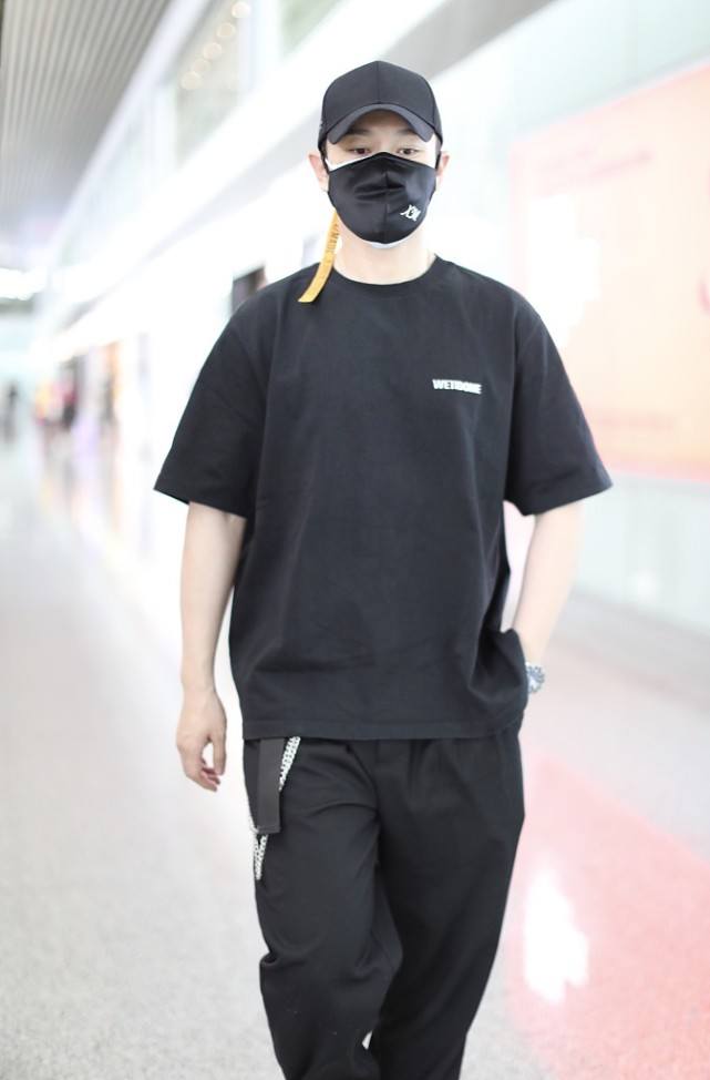 黄晓明日常穿衣搭配,黄晓明造型盘点