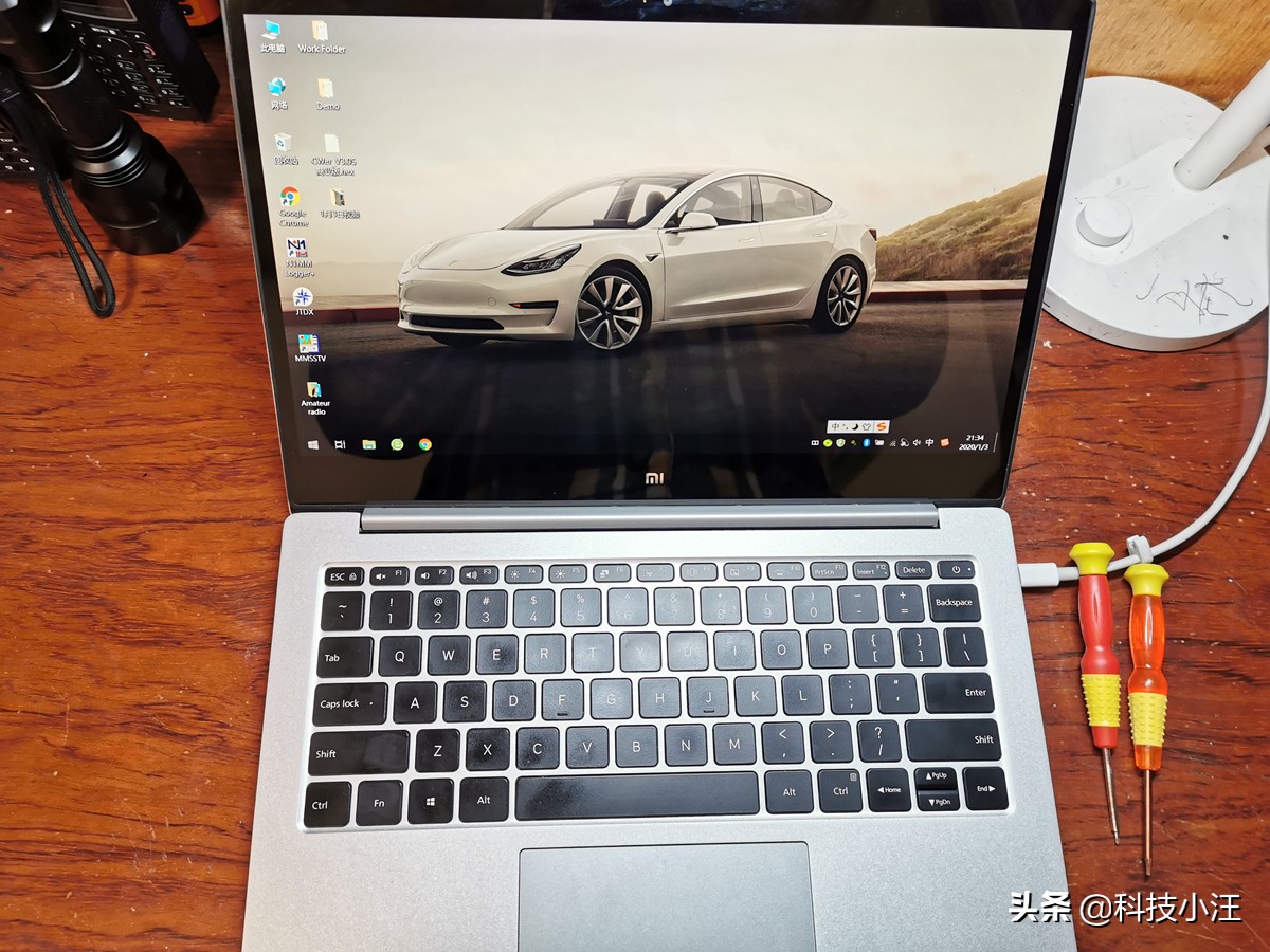 用了六年的笔记本黑屏,小米笔记本屏暗维修