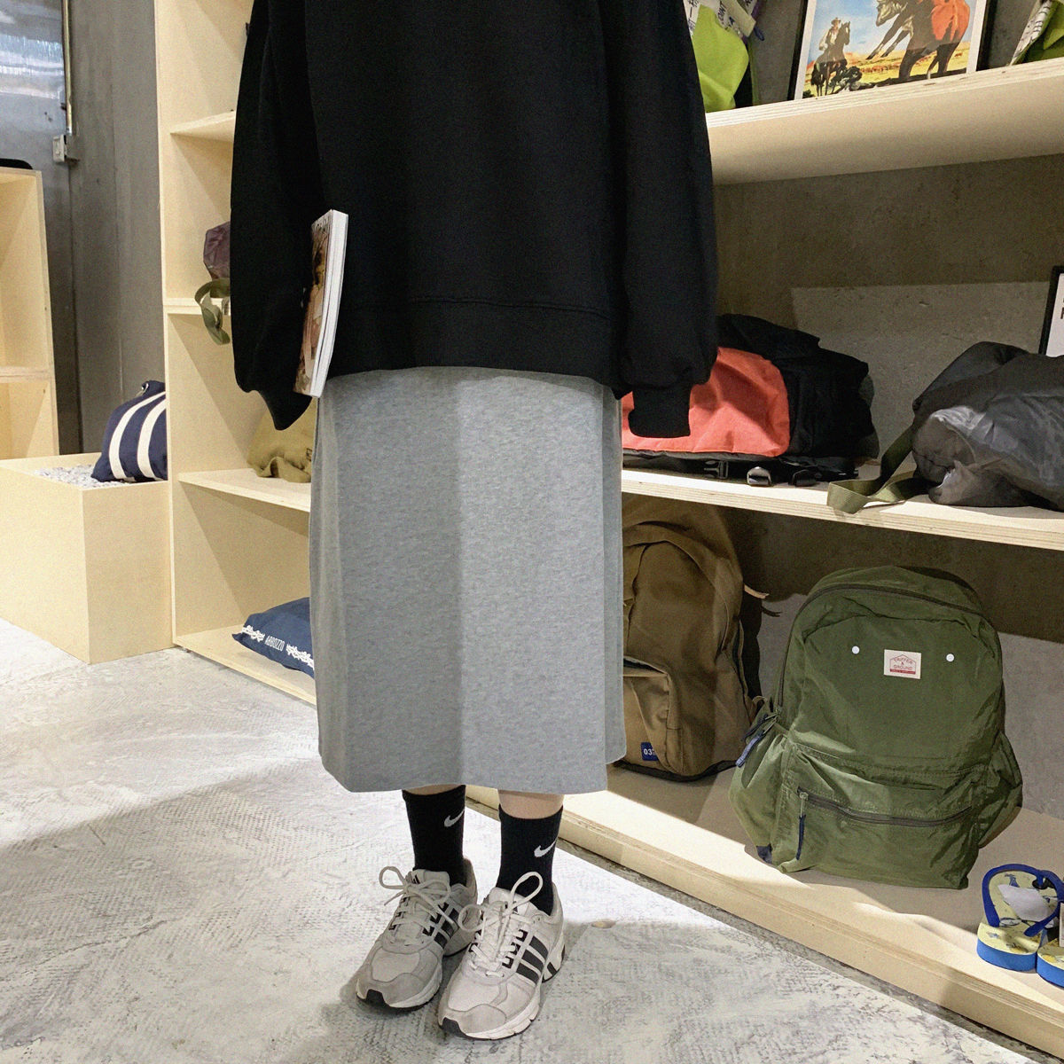 穿搭卫衣裙子要这样穿才日常好看,卫衣半裙初秋最佳搭配谁穿谁好看