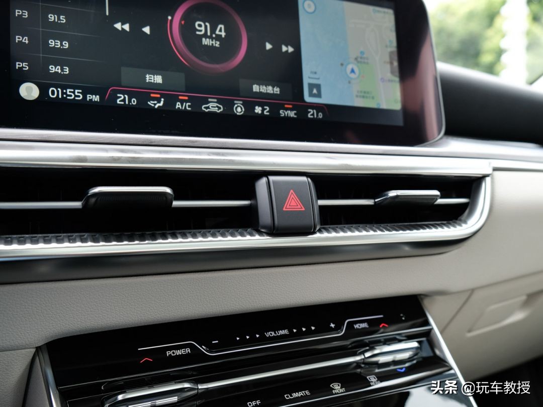 2012款起亚k5配置如何,16万起亚kx5