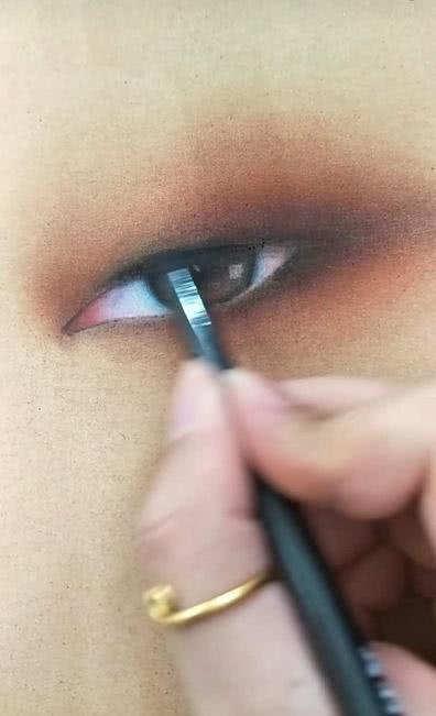 yamy单眼皮怎么画眼影,yamy单眼皮眼妆教程