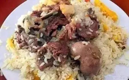 *疆新**也有很多“奇葩”的食物，有的看到反胃，有的念念不忘