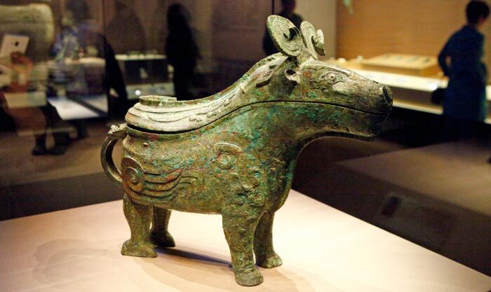 关于殷墟妇好墓,妇好鸮尊在安阳殷墟出土吗