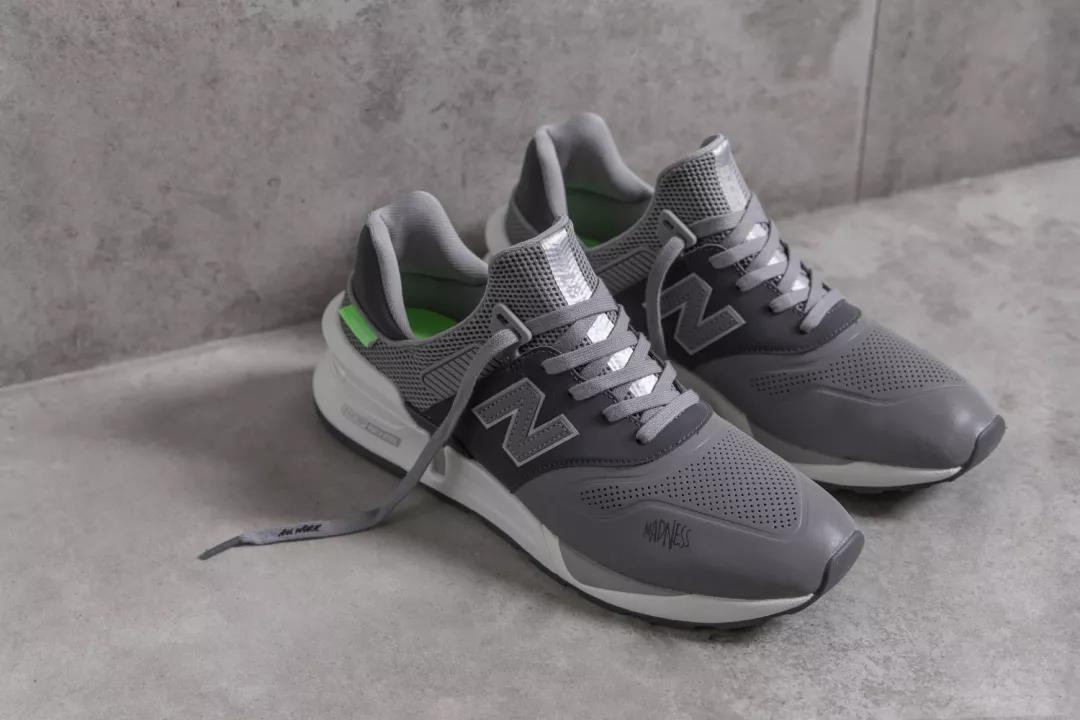 n字鞋为什么这么多假的,带n的鞋是假鞋么