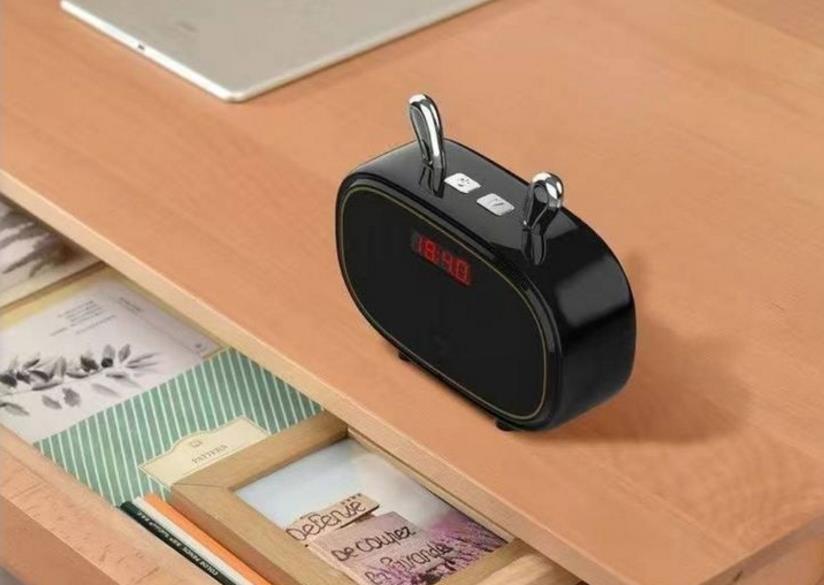 酒店针孔摄像头泛滥?教你发现隐秘的摄像头,避免被*拍偷**