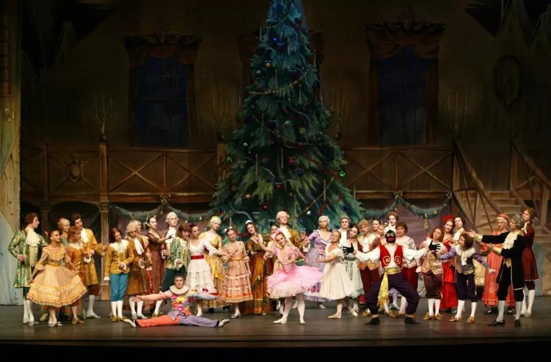 来帝斯曼玩转圣诞新年季，吃喝玩乐超多福利让你爽到飞起