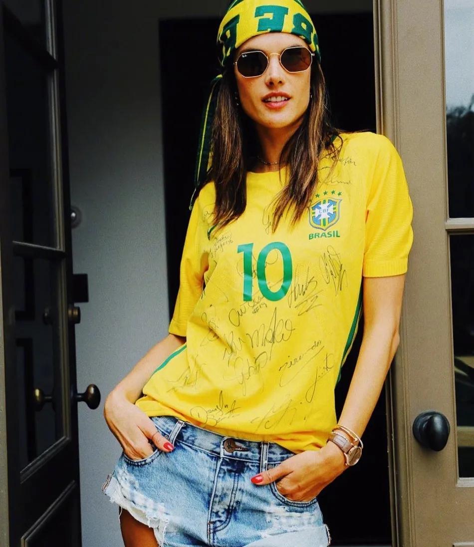 巴西超模安布罗休男友,巴西超模安布罗休写真