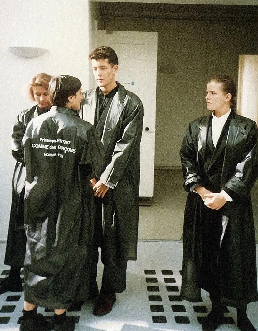 不愿意穿工作服怎么办,不愿意上班是因为懒吗