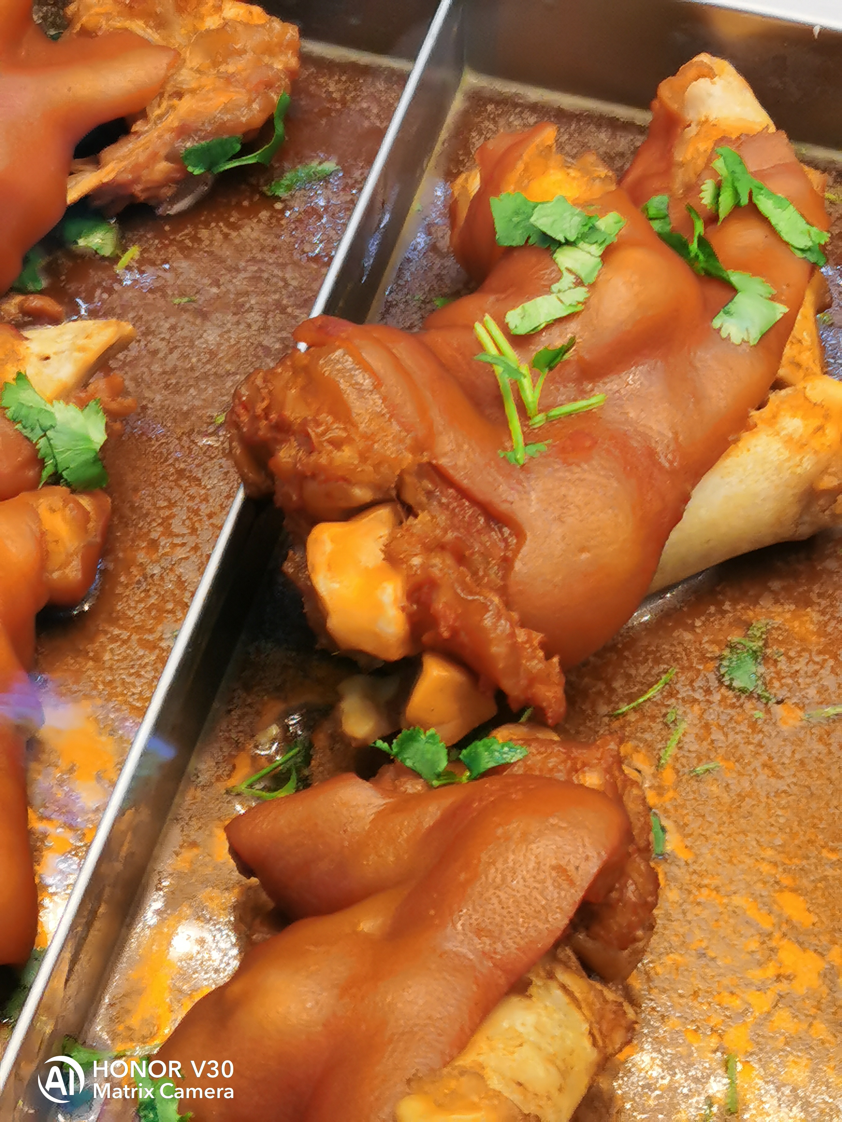 荣耀宣布发布1000元以下的5g手机,5g手机芯片市场上演五强争霸