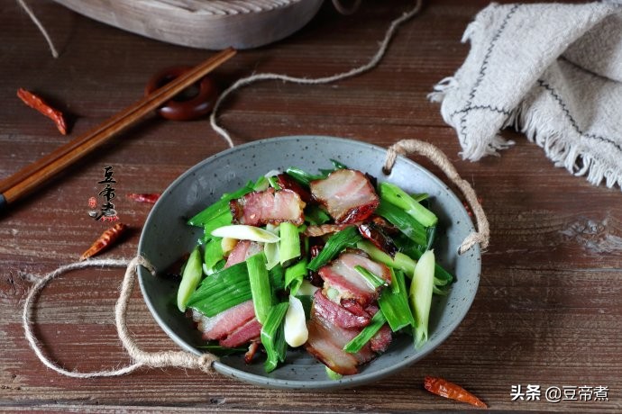 过年家里必备的八种美食,过年了餐桌上一道家常菜老少皆宜