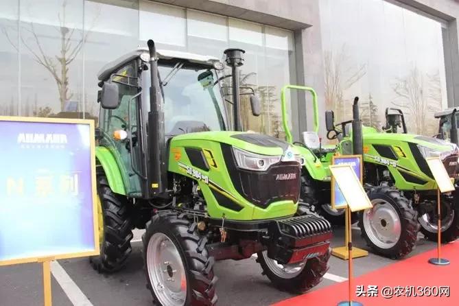 现场预收1.36亿元！经销商为啥这么信赖萨丁重工？