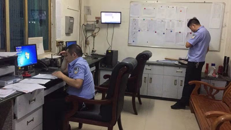 悲痛26岁民警牺牲在抗疫一线,悲痛一名派出所所长因公牺牲