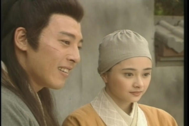 金庸说:她是天边一片云,偶尔投在你的波心