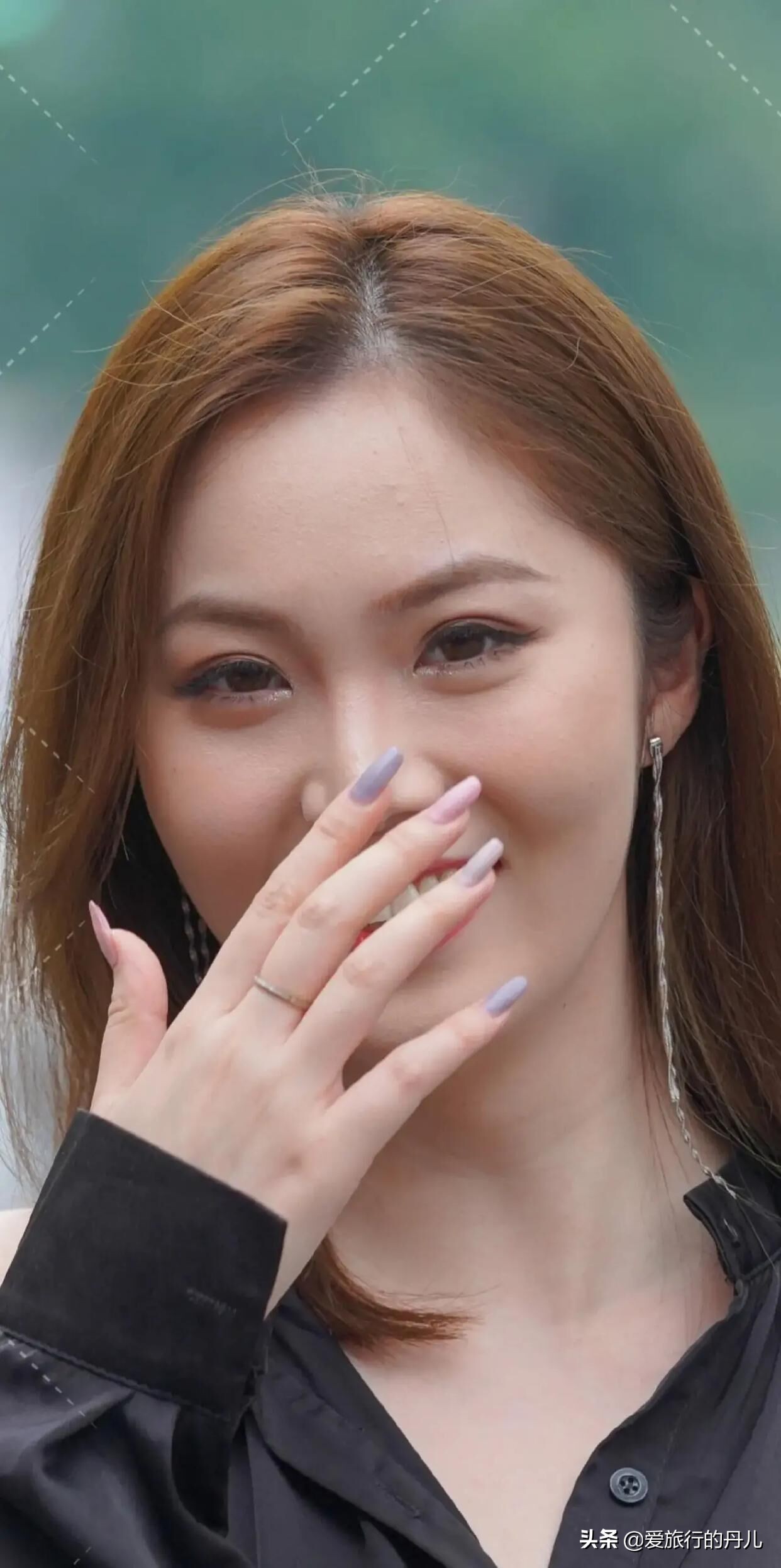 黑色赫本风小黑裙连衣裙怎么搭配,黑色赫本风小黑裙连衣裙