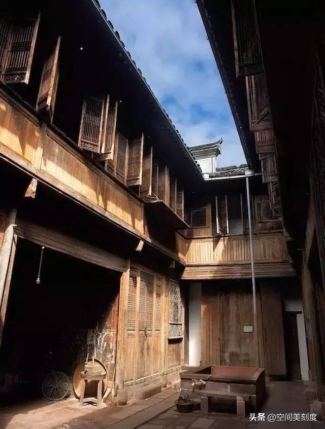 传统民居现状,传统的民居是该拆除还是保留