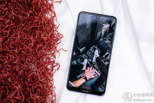 荣耀8xmax缺点和不足之处,荣耀8xmax上手体验不足