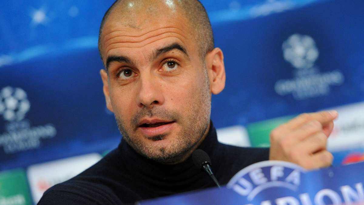 瓜帅告别战梅西,瓜帅为梅西颁金球奖