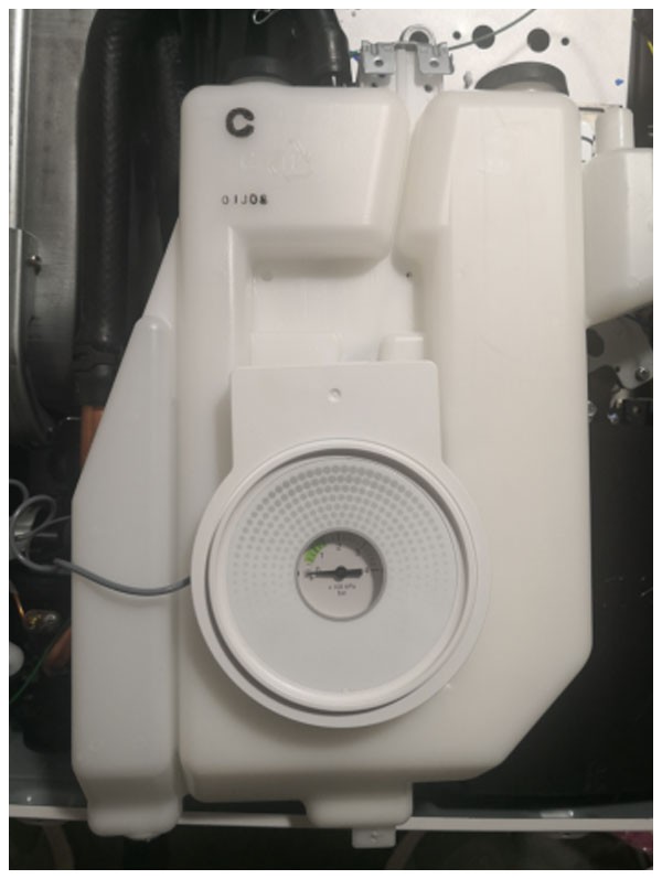 庆东纳碧安和林内哪个壁挂炉好,庆东纳碧安壁挂炉和林内比哪个好