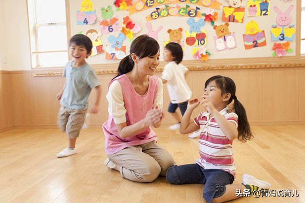 孩子喊屁屁疼怎么回事,孩子一直说屁屁疼