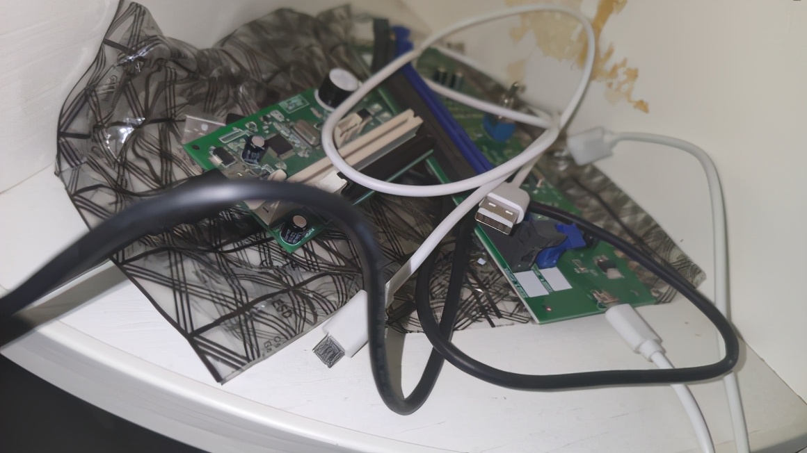 芝奇幻光戟有2400的吗,和芝奇幻光戟同等级内存条