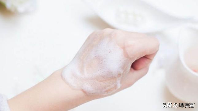 皮肤吸收不好怎么护理,皮肤干不吸收护肤品是什么原因