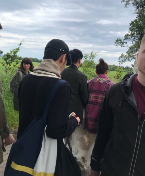 张若昀唐艺昕拍婚纱照被偶遇,网友偶遇张若昀唐艺昕拍婚纱照