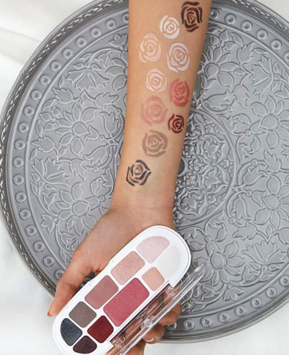 精致的猪猪女孩眼影推荐,白桃粉色眼影盘