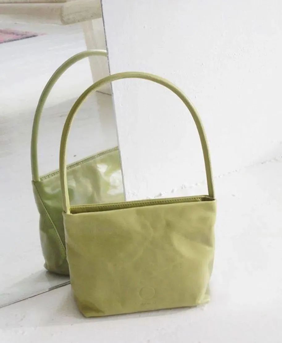 入秋换包？“抹茶”包包了解一下