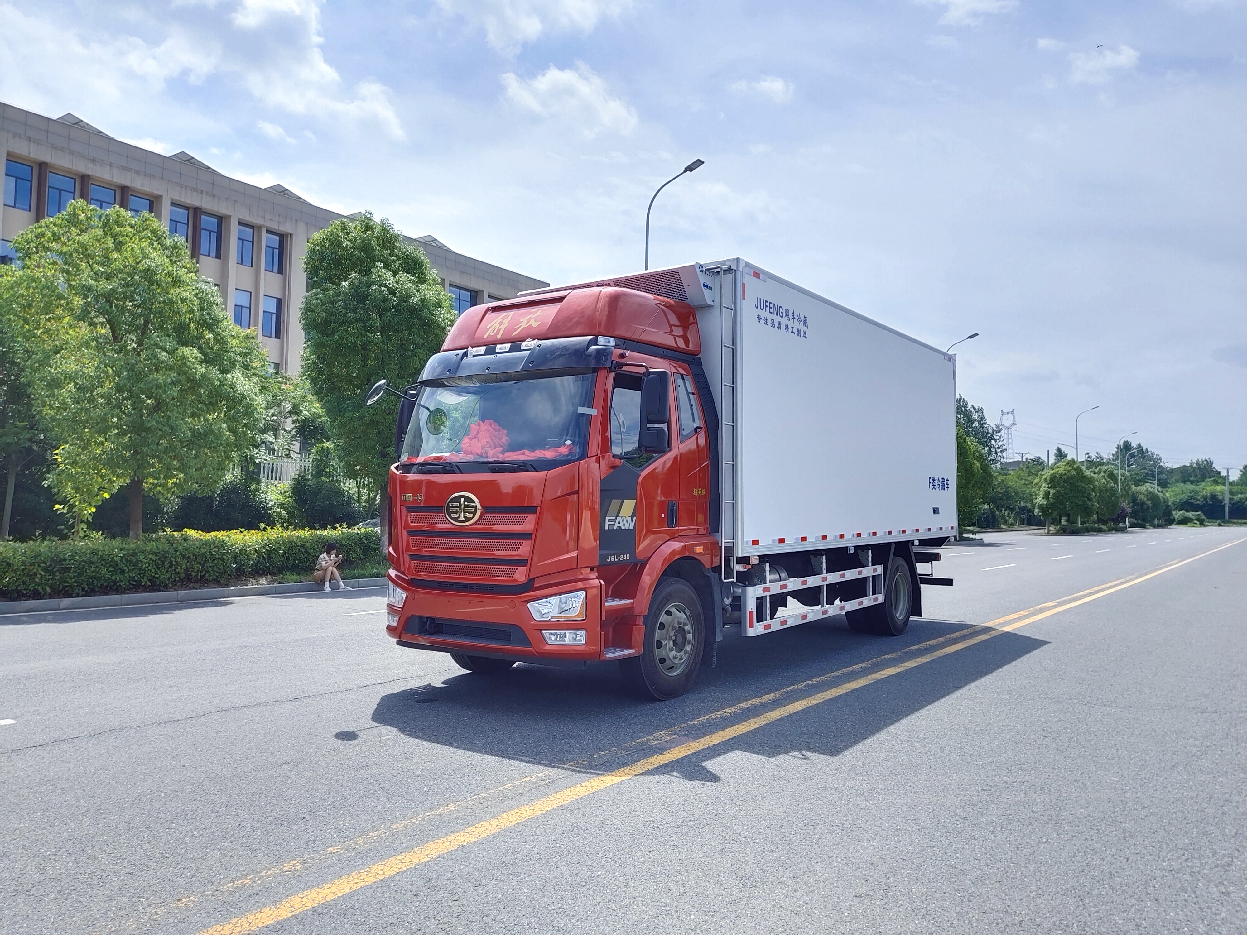 多大的冷藏车生意好,开冷藏车4米2挣钱吗