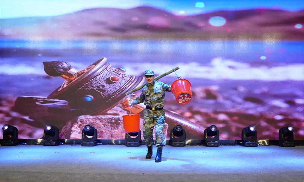 喜迎新年欢聚一堂共团圆,同心同行共创未来新春联欢会