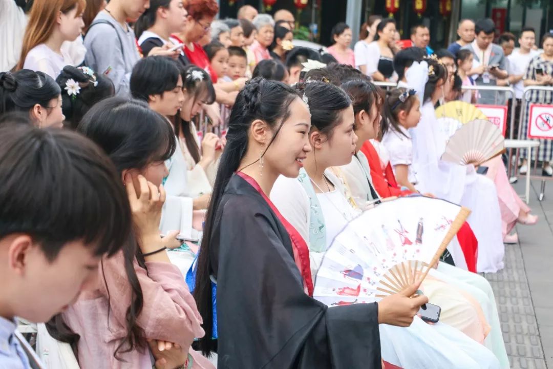探店屋头串串,探店成都味道