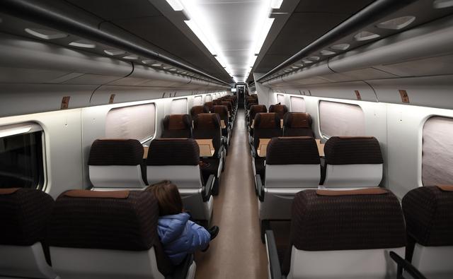 疫情期间国外回国机票贵得离谱,疫情回国机票18万