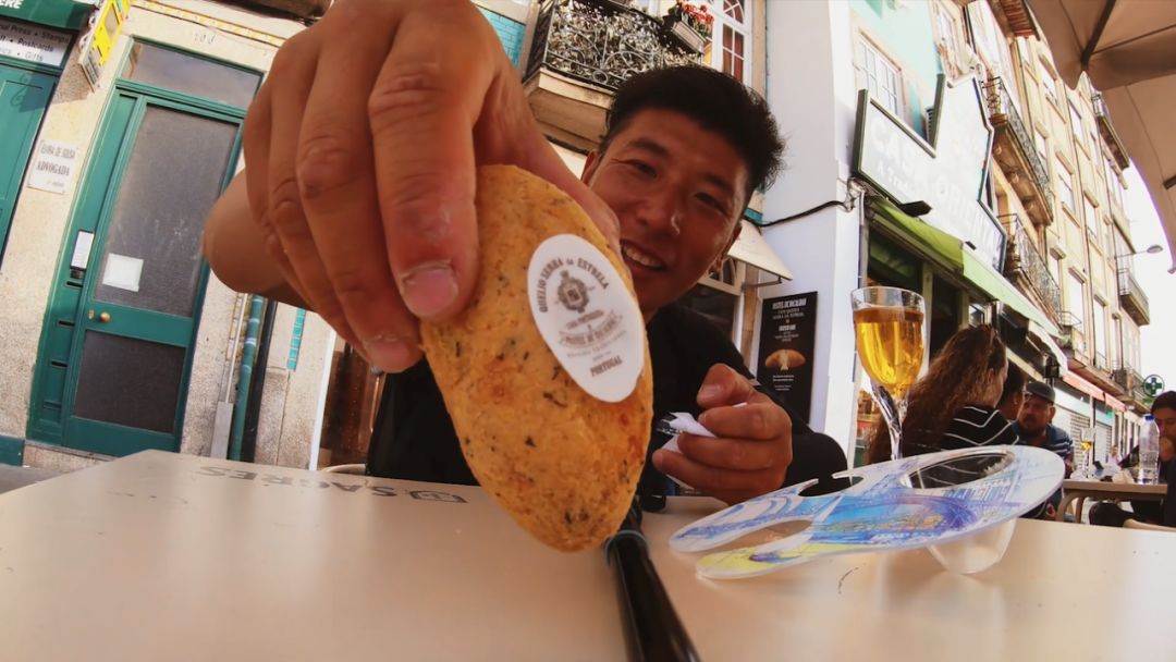 8块钱的沙丁鱼，当街烤制太美味，看船长如何玩转波尔图