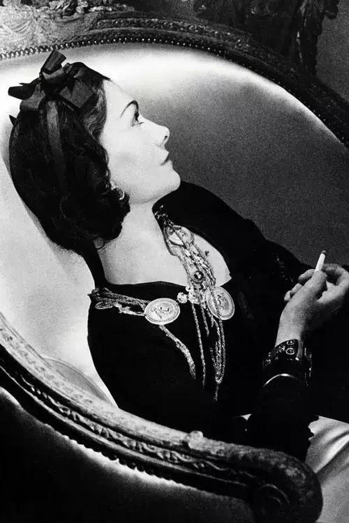 LEPARISRUSSEDECHANEL｜香奈儿，并不是谈谈恋爱那么简单