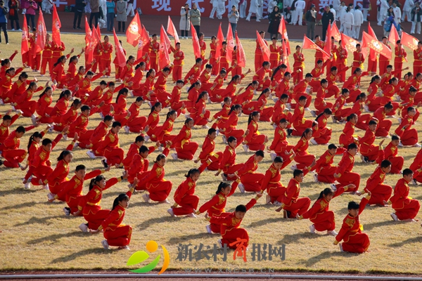 胶州市三里河小学2019,胶州市三里河小学运动会开幕式