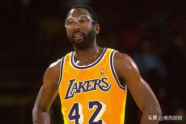 詹姆斯沃西英文绰号,湖人名宿沃西集锦