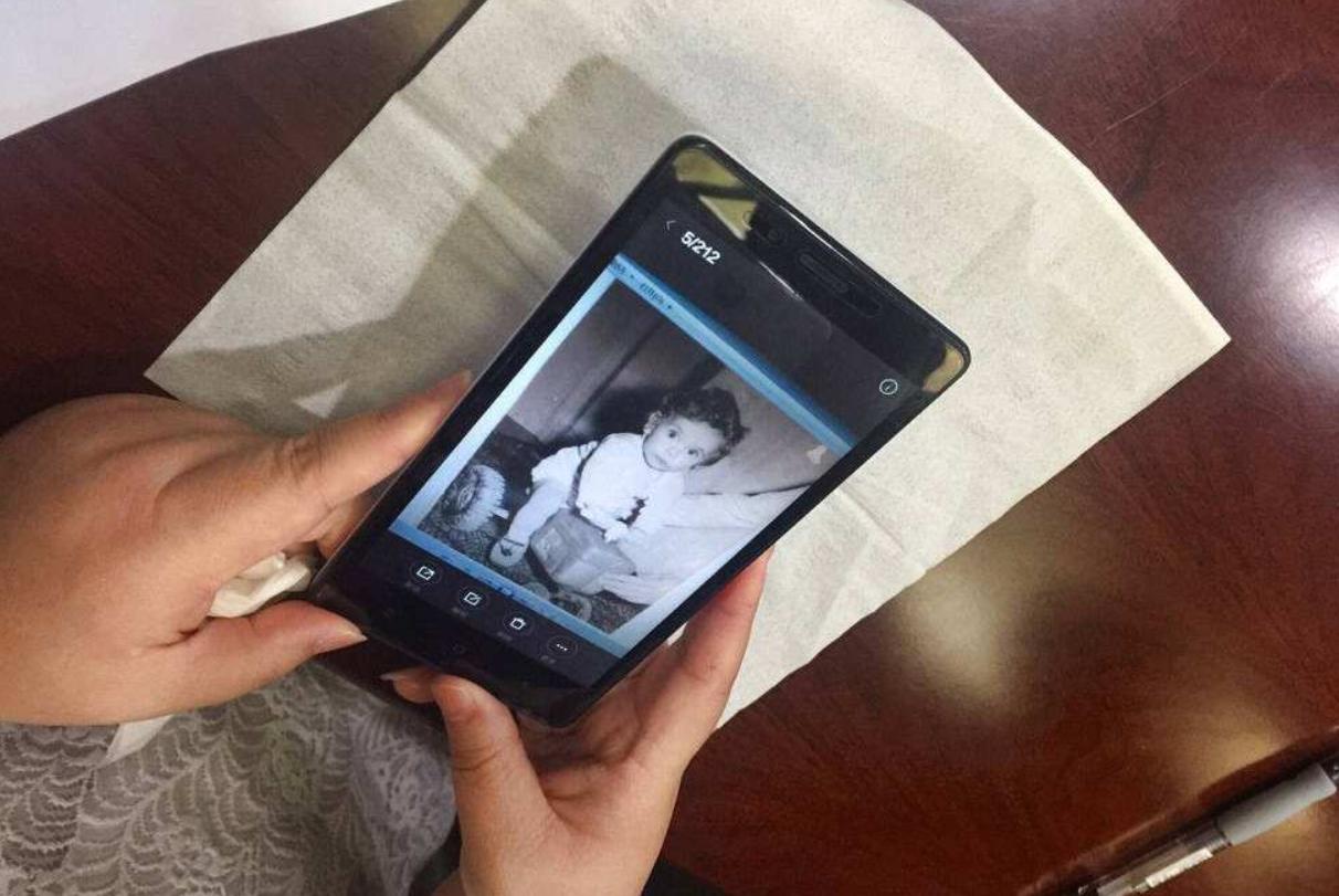 老人临终前一直说胡话,老人临终之前说胡话是怎么回事