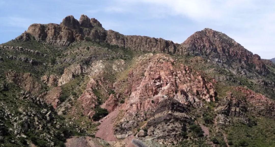 贺兰山石炭井旅游攻略图,石炭井离贺兰山有多远