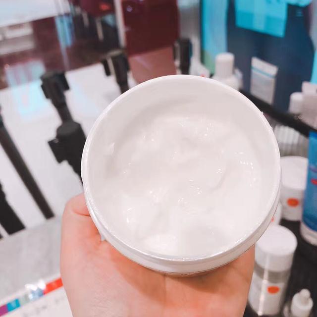 修护紧致提拉滋润保湿好用的面霜,18种抗皱紧致面霜排行榜