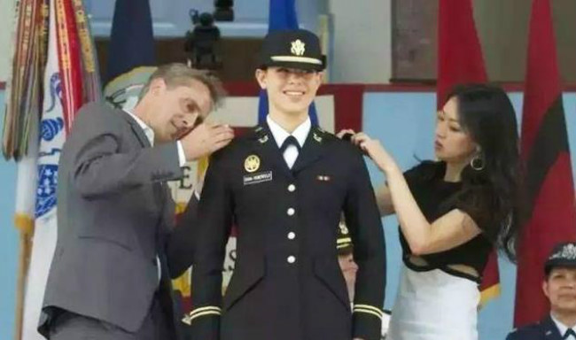 华裔虎妈年轻时照片,华裔虎妈现状