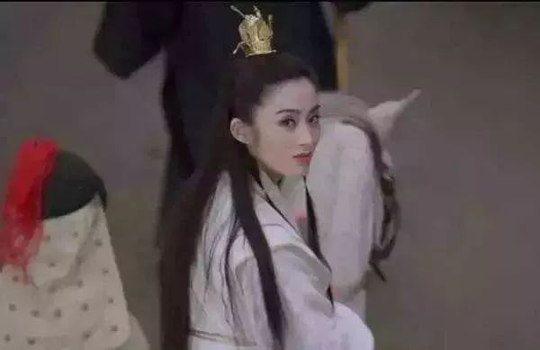 你和gakki中间只差了，一二三四五六个“元气少女”秘籍