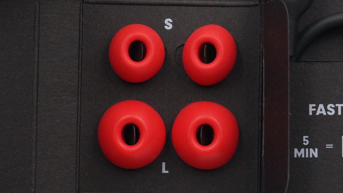 苹果airpodspro对比beats,airpodspro和beatsstudiobuds到底谁好