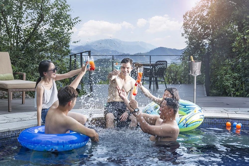 裸心堡折扣,裸心堡观景攻略