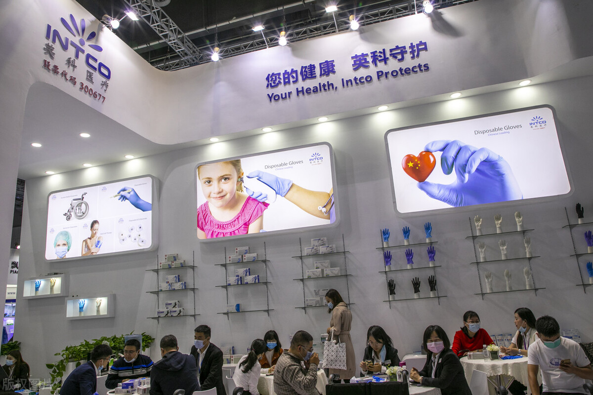 用5毛/只的手套，英科赚80亿，老板成为淄博首富，原因不只是新冠