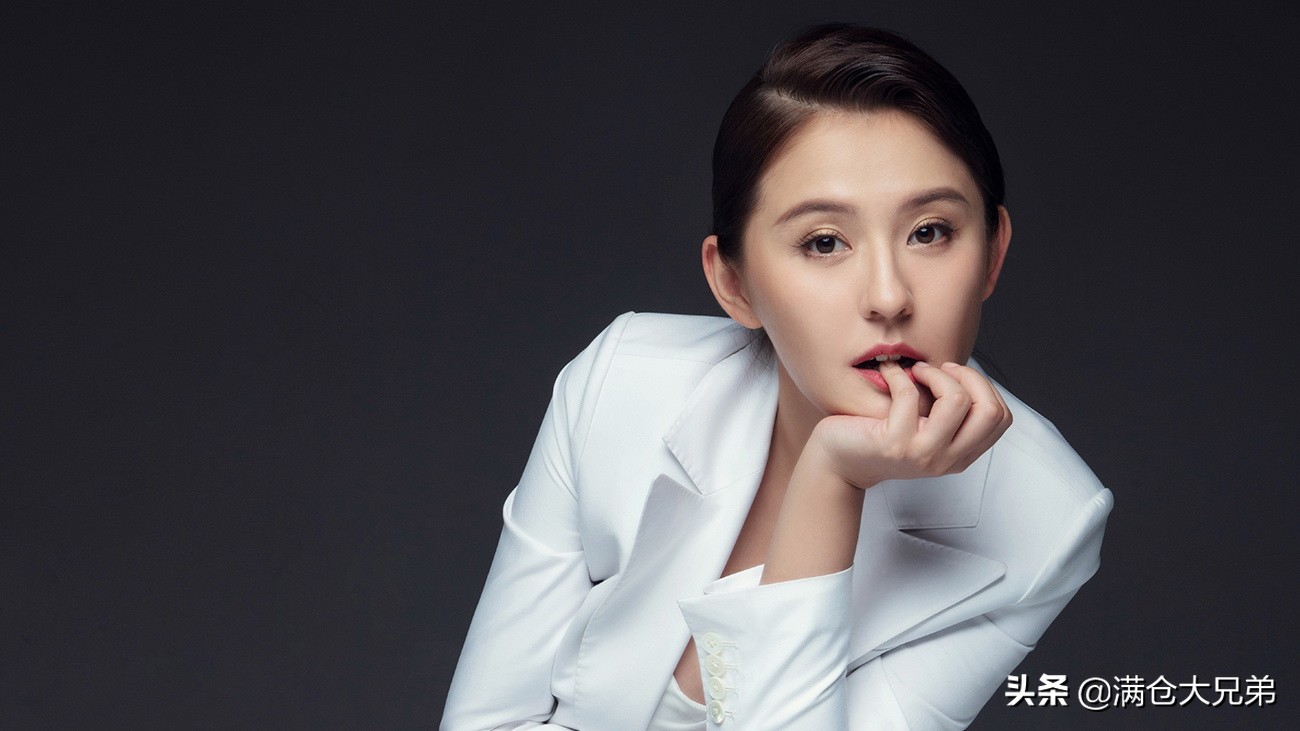 艺人去世,请在键盘侠指导下“正确”致哀