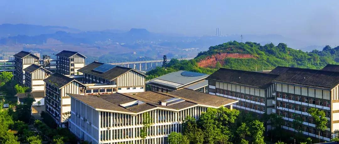 重庆十八中｜区重中的绩优股，名校中的战斗机