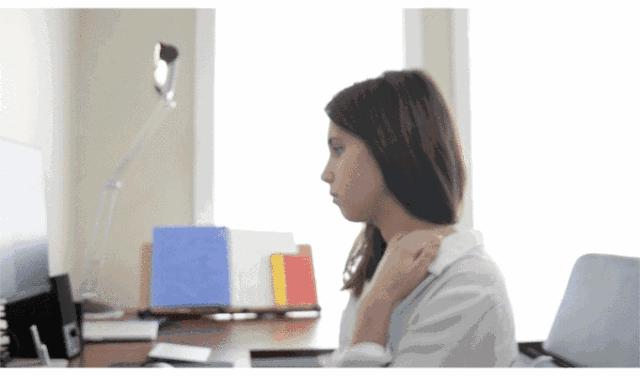 早晨起来脖子腰僵硬怎么回事,类风湿关节炎肩膀僵硬