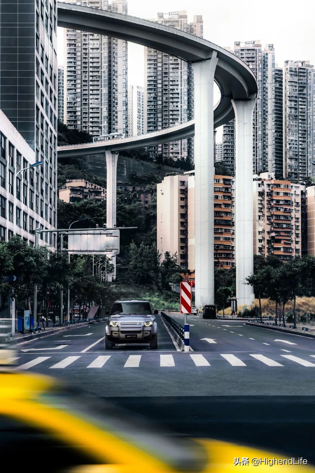 路虎卫士90110130的区别,路虎卫士902.0t越野试驾