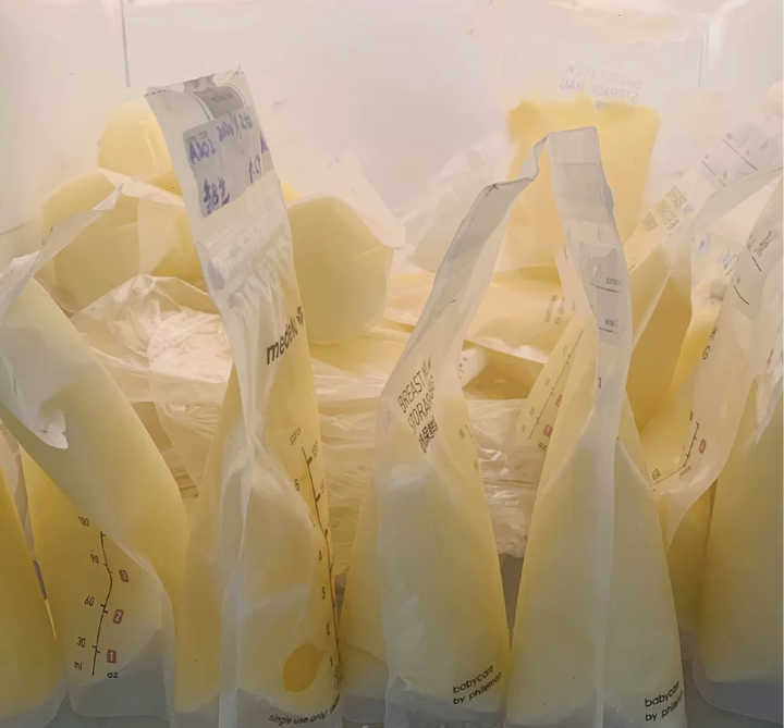 宝宝吃母乳对宝妈有哪些好处呢,瓶喂母乳会影响产量吗